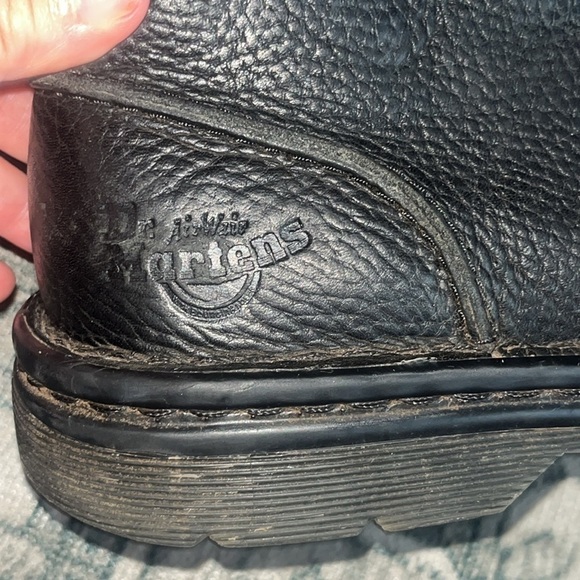 Dr. Martens men’s Black SUSSEX BEAR TRACK SLIP RESISTANT CHUKKA BOOTS size 7.5 main image 7